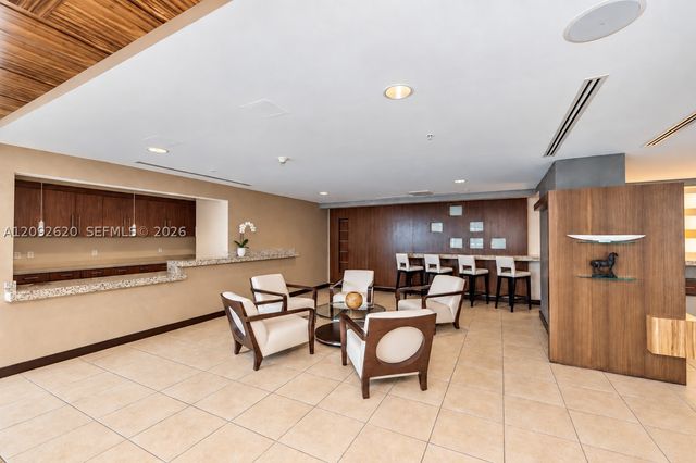 60 SW 13th St 4002, Miami, FL 33130