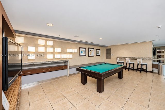 60 SW 13th St 4002, Miami, FL 33130