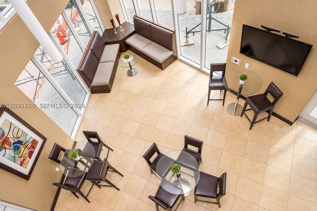 60 SW 13th St 4002, Miami, FL 33130