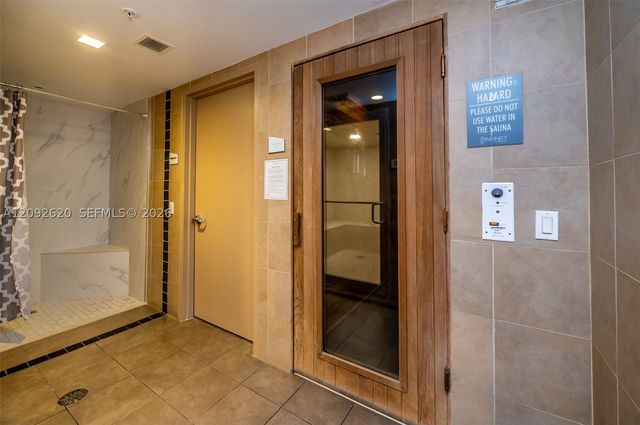 60 SW 13th St 4002, Miami, FL 33130
