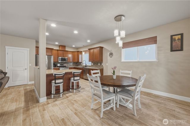 4220 Stonecrest Ct, Bellingham, WA 98226