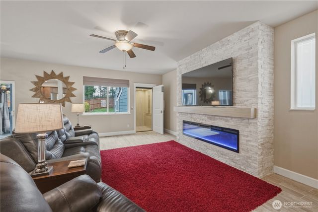 4220 Stonecrest Ct, Bellingham, WA 98226