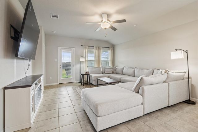 9913 Hermann Trace, Texas City, TX 77591