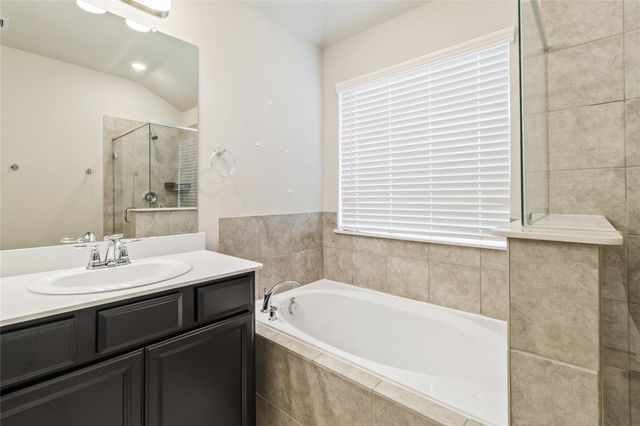 9913 Hermann Trace, Texas City, TX 77591