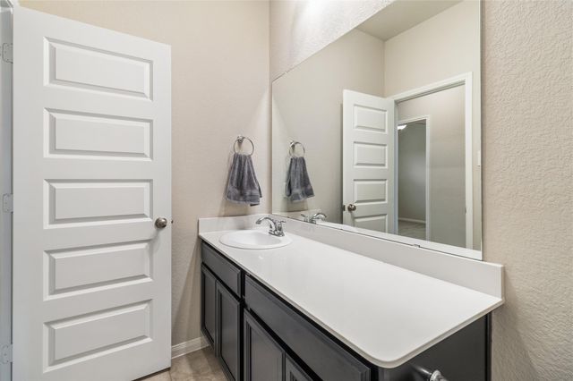 9913 Hermann Trace, Texas City, TX 77591