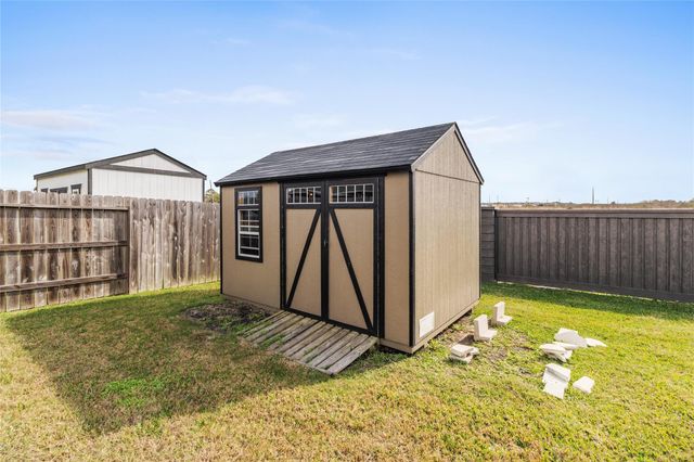 9913 Hermann Trace, Texas City, TX 77591