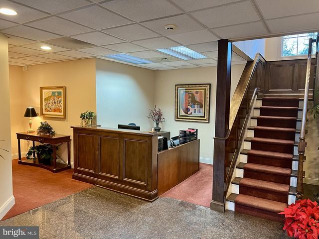 1273 LANCASTER AVE, Berwyn, PA 19312
