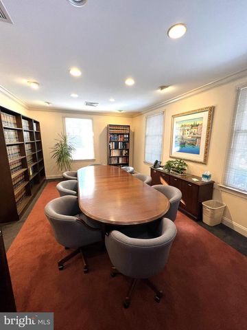 1273 LANCASTER AVE, Berwyn, PA 19312