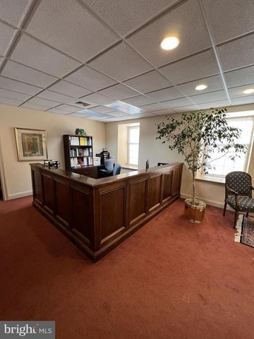 1273 LANCASTER AVE, Berwyn, PA 19312