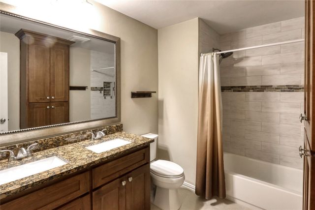 2813 Meandering Way, Bedford, TX 76021