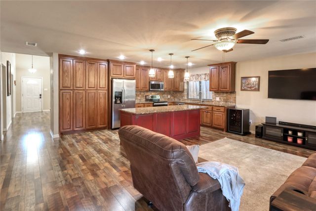 2813 Meandering Way, Bedford, TX 76021