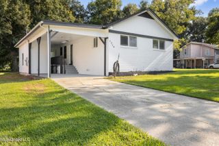 1219 Polk Avenue, Pascagoula, MS 39567