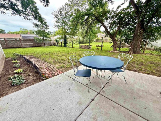 413 E 14th, Augusta, KS 67010