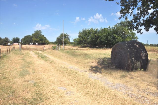 9730 S Hwy 78, Leonard, TX 75452