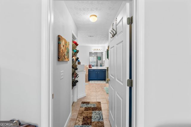 5589 Ashmoore Court, Flowery Branch, GA 30542