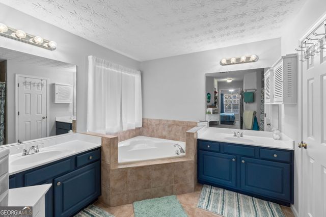 5589 Ashmoore Court, Flowery Branch, GA 30542