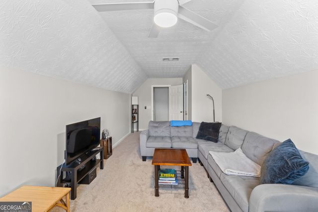 5589 Ashmoore Court, Flowery Branch, GA 30542