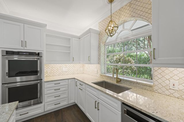 2396 Shore Drive, Palm Beach Gardens, FL 33410