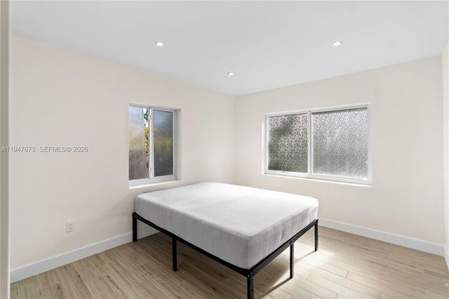 251 NE 44th St 251, Miami, FL 33137