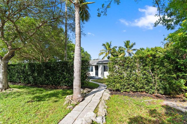 251 NE 44th St 251, Miami, FL 33137