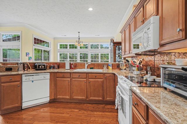 870 Castlebridge Dr., Murrells Inlet, SC 29576