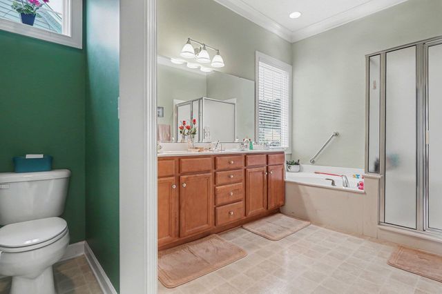 870 Castlebridge Dr., Murrells Inlet, SC 29576