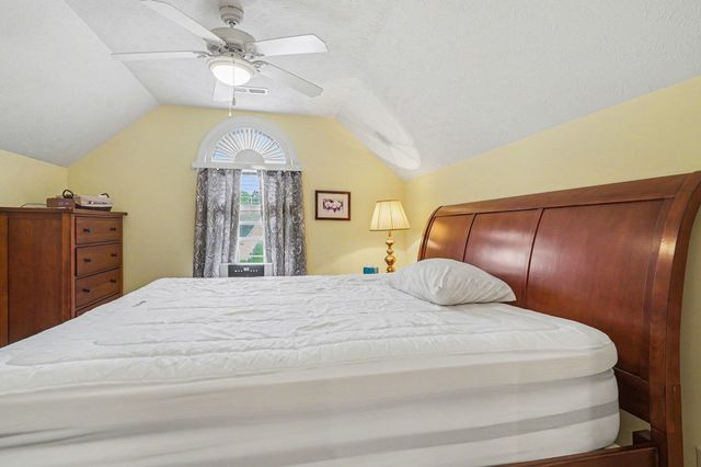 870 Castlebridge Dr., Murrells Inlet, SC 29576