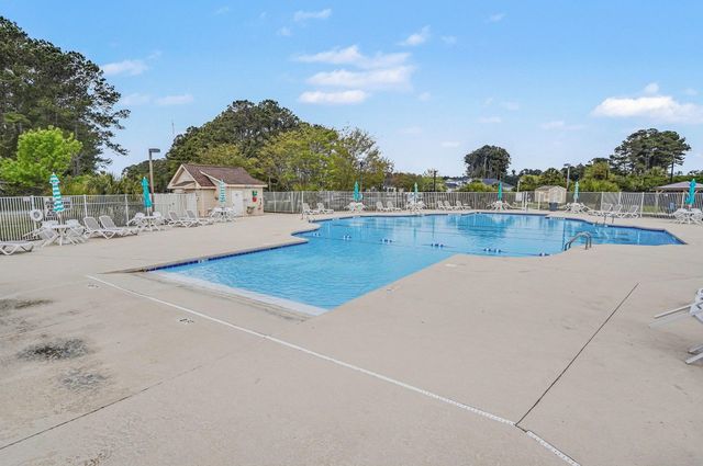 870 Castlebridge Dr., Murrells Inlet, SC 29576