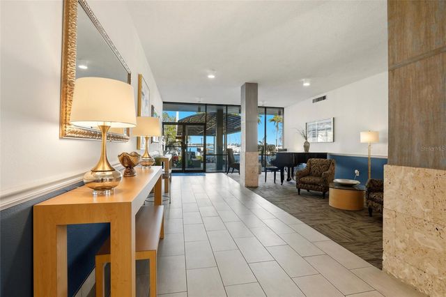 1400 1ST AVENUE W 203, Bradenton, FL 34205