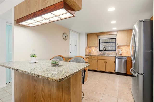 1400 1ST AVENUE W 203, Bradenton, FL 34205