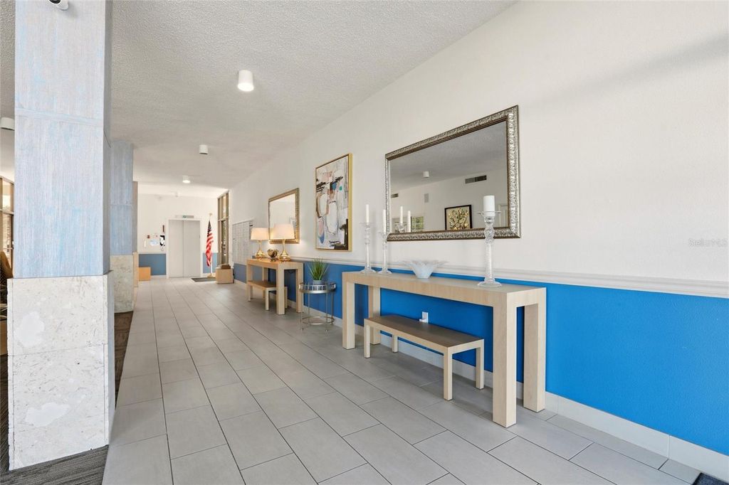 Image 35 of property listing at 1400 1ST AVENUE W 203, Bradenton, FL 34205