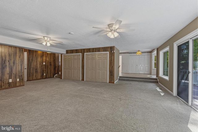 7207 NEAPTIDE LN, Burke, VA 22015