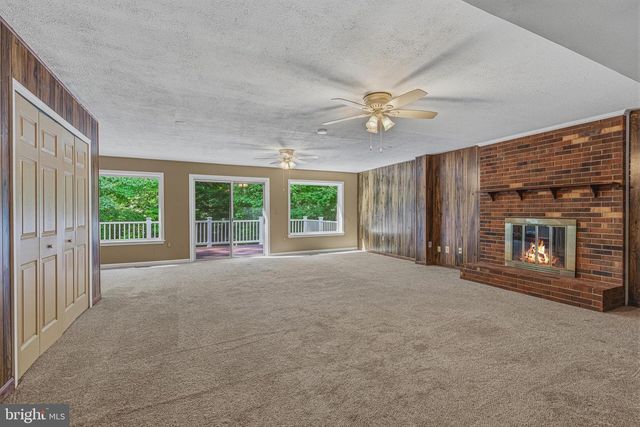 7207 NEAPTIDE LN, Burke, VA 22015