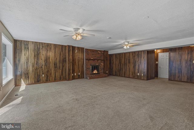 7207 NEAPTIDE LN, Burke, VA 22015