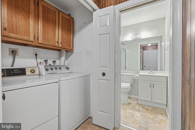 7207 NEAPTIDE LN, Burke, VA 22015