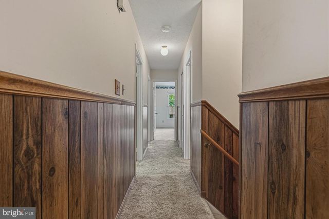 7207 NEAPTIDE LN, Burke, VA 22015