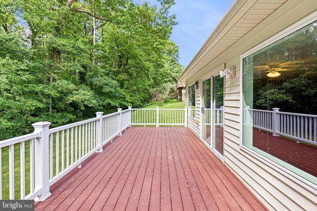 7207 NEAPTIDE LN, Burke, VA 22015