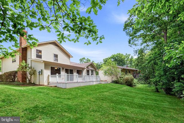 7207 NEAPTIDE LN, Burke, VA 22015