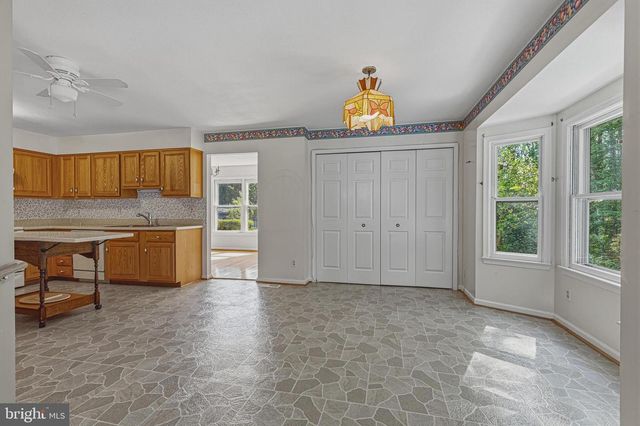 7207 NEAPTIDE LN, Burke, VA 22015