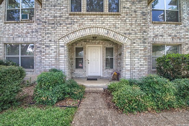 16506 OLD STABLE RD, San Antonio, TX 78247