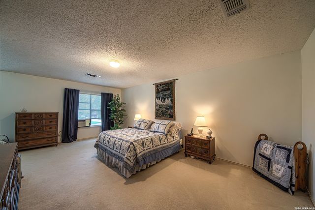 16506 OLD STABLE RD, San Antonio, TX 78247
