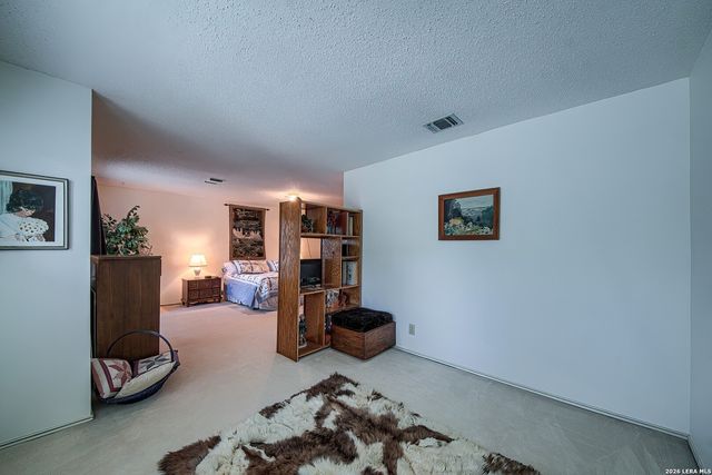 16506 OLD STABLE RD, San Antonio, TX 78247