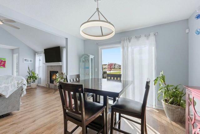 3818 Sun Stone Way, New Haven, IN 46774