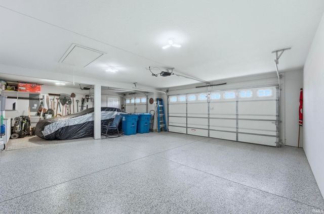 3818 Sun Stone Way, New Haven, IN 46774