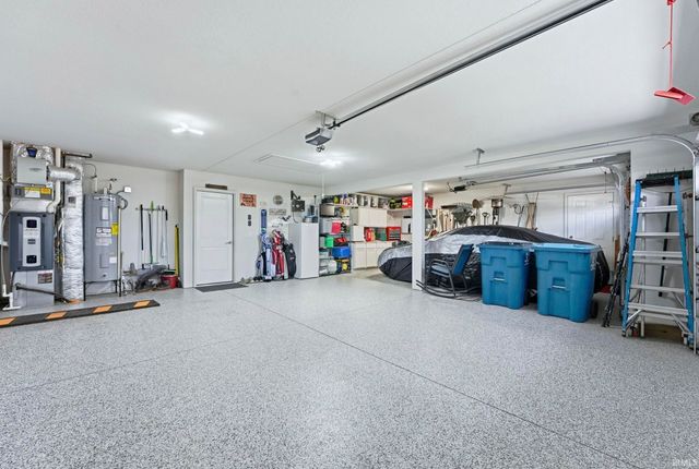 3818 Sun Stone Way, New Haven, IN 46774