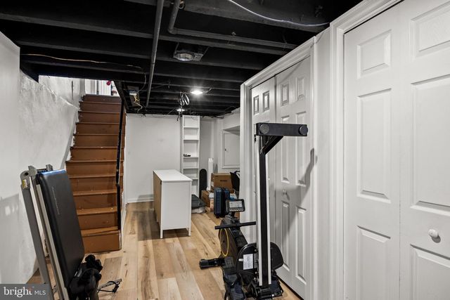 233 TREE ST, Philadelphia, PA 19148