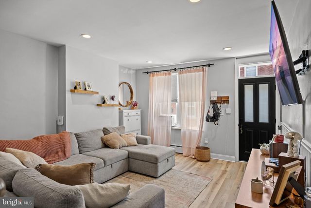 233 TREE ST, Philadelphia, PA 19148