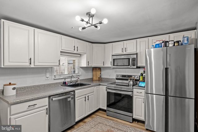 233 TREE ST, Philadelphia, PA 19148
