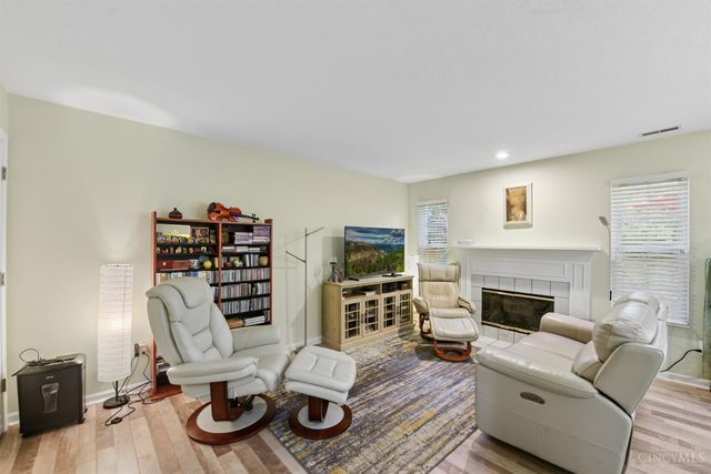 1123 Wittshire Lane, Cincinnati, OH 45255
