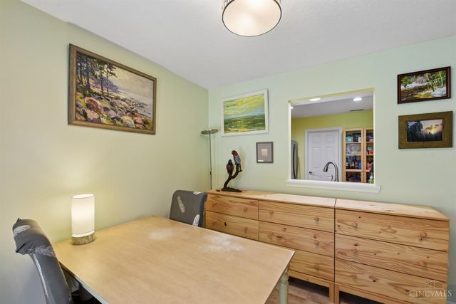 1123 Wittshire Lane, Cincinnati, OH 45255